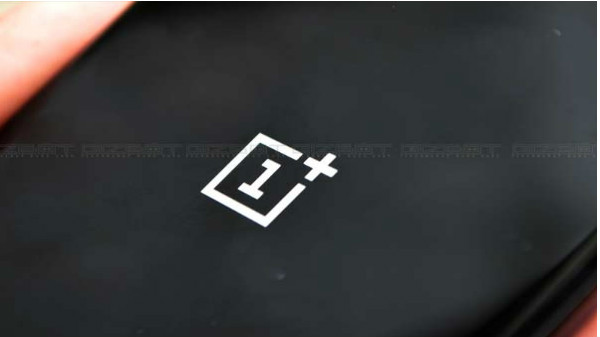OnePlus Beats Apple, Samsung in Premium Smartphone Segment in India