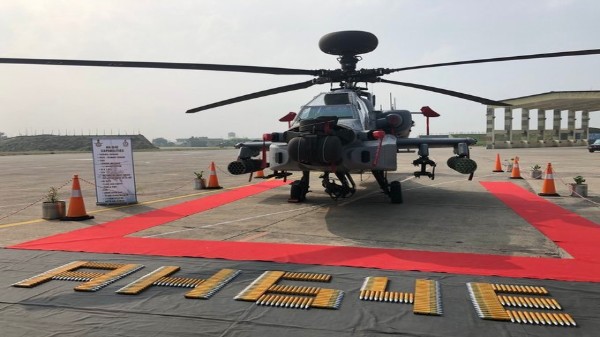 AH-64E అపాచీ హెలికాప్టర్