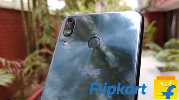 బ్యాంక్ క్రెడిట్ మరియు డెబిట్ కార్డ్ హోల్డర్