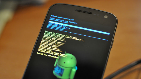 కెమెరా అప్‌డేట్ ద్వారా