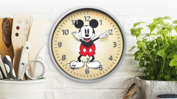 amazon-launches-mickey-mouse-edition-echo-wall-clock