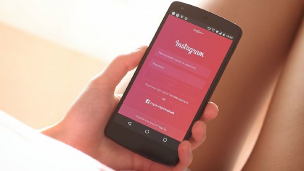 పోస్ట్‌లపై 