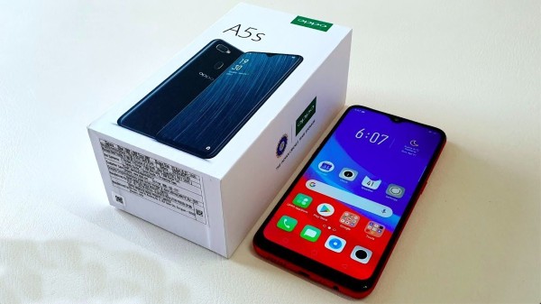 6. Oppo A5s: ధర Rs.11,990