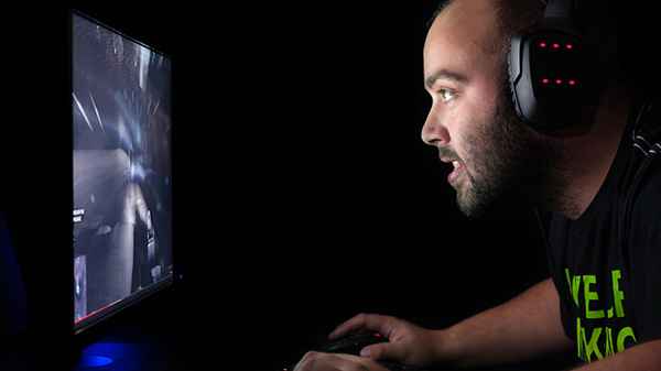 లైట్ గేమ్‌లతో కూడిన తక్షణ ఆటలను