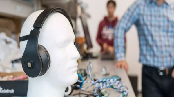 నిశ్శబ్ద ఎలక్ట్రిక్ కార్లు