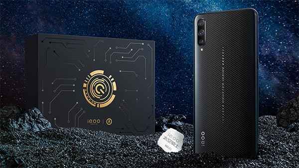 అదిరిపోయే కెమెరాలు