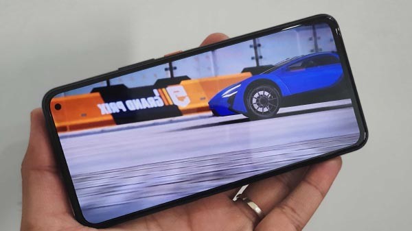 ఫ్లాగ్‌షిప్ స్మార్ట్‌ఫోన్