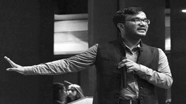 ఎక్స్‌ప్లోరింగ్ ఇన్ఫినిటీస్ (EI)