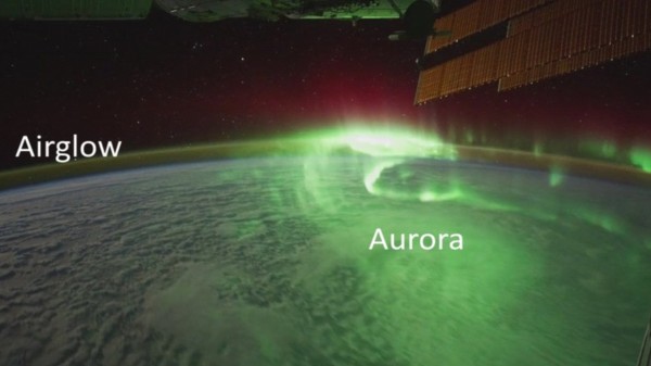 అరోరా మరియు ఎయిర్‌గ్లో