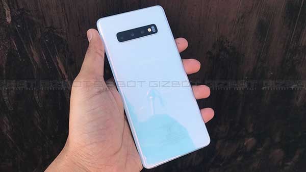 గెలాక్సీ ఎస్ 10 + కెమెరా సెటప్ 