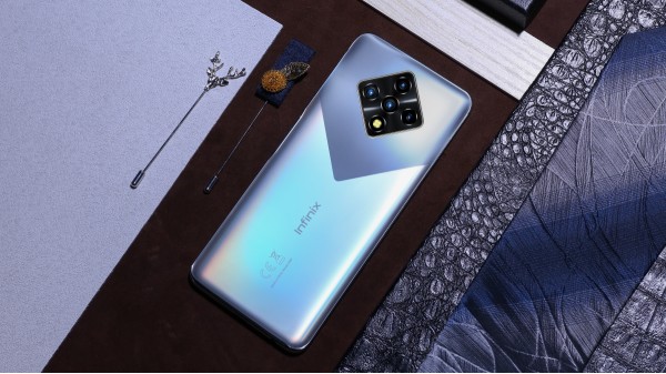 ఇన్ఫినిక్స్ జీరో 8i 33W ఫాస్ట్ ఛార్జింగ్‌ 4,500mAh బ్యాటరీ ఫీచర్స్ 