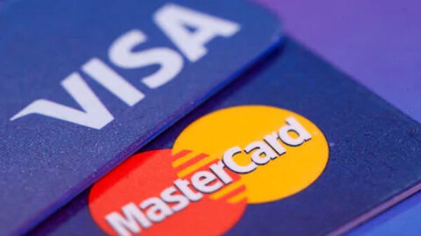మాస్టర్ కార్డు మరియు వీసా కార్డులు