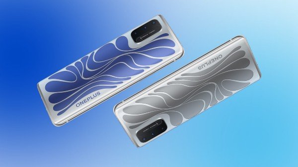 రంగులు మార్చే వెనుక ప్యానెల్