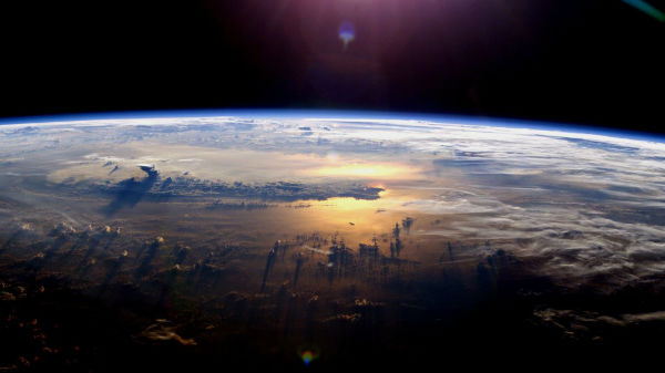 సూర్యరశ్మిని నిరోధించే ప్రయత్నాలు