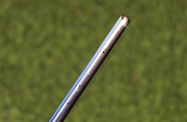 From Fast Charging To Sleek Design And Style Quotient, OPPO F19 Is The Most Desirable Smartphone Under 20K