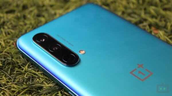OnePlus మిడ్ - రేంజ్ ఫోన్లు వస్తున్నాయి 