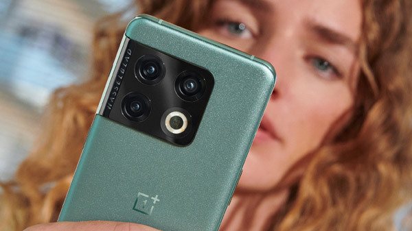 OnePlus 10 Pro Brings The Most Advanced Display On A Smartphone In 2022 OnePlus 10 Pro Brings The Most Advanced Display On A Smartphone In 2022