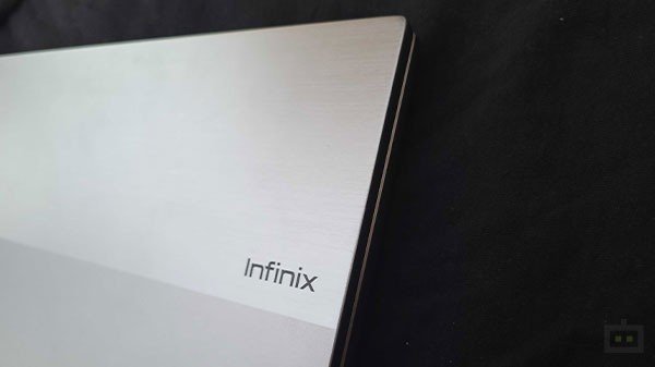 Infinix InBook X1 స్లిమ్