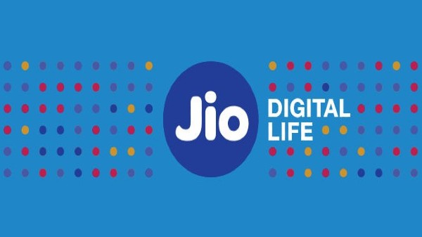 Jio లో ఏడాది వ్యాలిడిటీతో బెస్ట్ ప్రీపెయిడ్ ప్లాన్ ఇదే.. ఓ లుక్కేయండి! Jio లో ఏడాది వ్యాలిడిటీతో బెస్ట్ ప్రీపెయిడ్ ప్లాన్ ఇదే.. ఓ లుక్కేయండి!