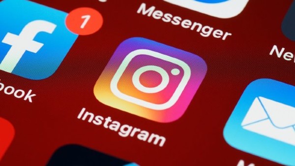 Instagram బగ్ను కనుగొన్నాడు.. రూ.38 లక్షలు గెలిచాడు! Instagram బగ్ను కనుగొన్నాడు.. రూ.38 లక్షలు గెలిచాడు!