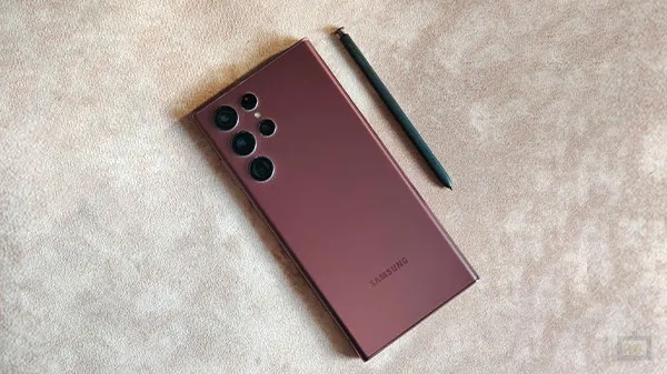 ఇప్పుడు Samsung లో అత్యంత ప్రాధాన్యత కలిగిన Samsung Galaxy S22 Ultra 5G ప్రత్యేకతల గురించి తెలుసుకుందాం: