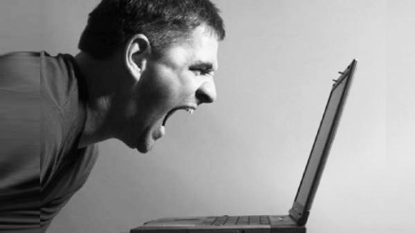 మీ ల్యాప్‌టాప్/కంప్యూటర్ నెమ్మదిగా పనిచేస్తుందా?