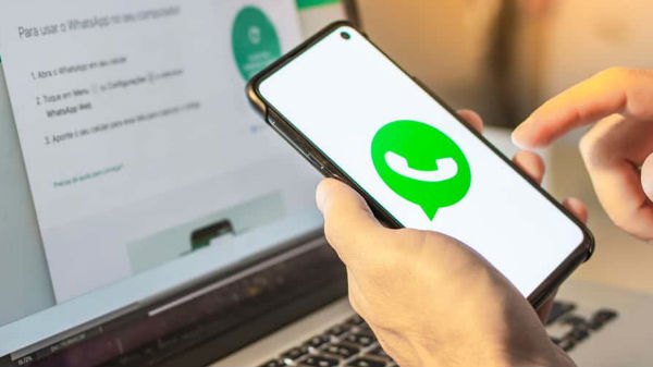 WhatsApp Released A New Update To Send 100 Photos And Videos At Once. Full Details In Telugu.