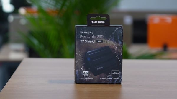 Samsung T7 Shield 4TB Portable SSD With Sleek And Aluminum Body Design, All About Review In Telugu.