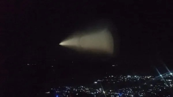 A Meteor Shower Like Visuals Appears In The Night Sky In Florida USA. People In Several Parts Of The Country Witnessed.