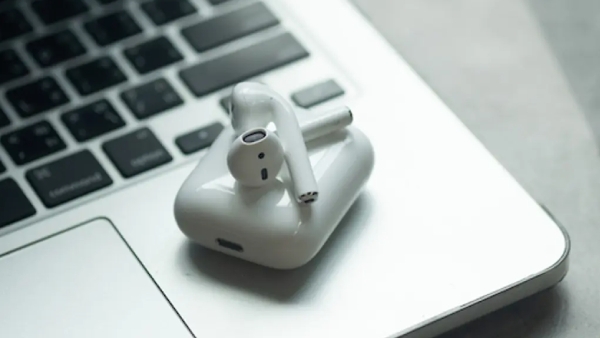 Apple back to university sale