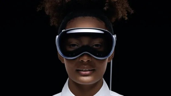 Apple WWDC 2023: Apple Unveiled Its Augmented Reality Headset Vision Pro. Price Will Surprise You.