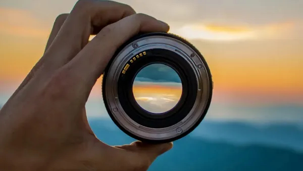 Samsung Rumored To Be Developing New Camera Sensors With 440MP. Details Here.