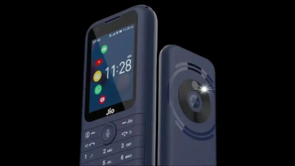 JioPhone Prima 4G With WhatsApp Feature Launched. Price, Specifications And Other Details.