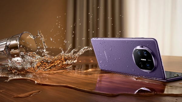 Top Brands Like Samsung And Huawei Are Planning To Launch Affordable Fold Smartphones, Next Year. Details.