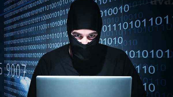 Woman losts rs1.4 lakh in AI based voice call scam news