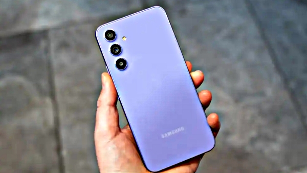 samsung Galaxy A55 smartphone