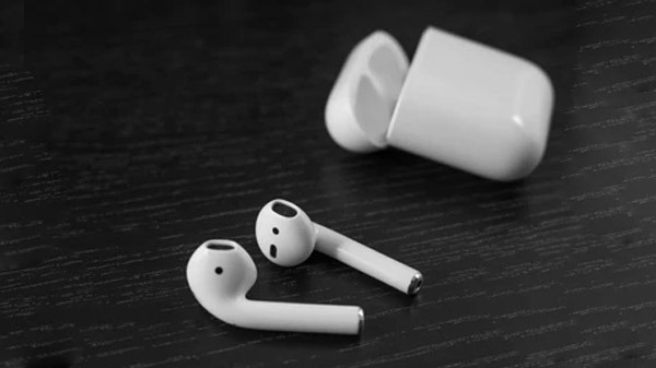 NCR man sticks micromax logo his apple airpods