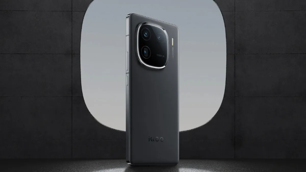 iQOO 13 Teaser Shows Design  FlatSides And Display Features Revealed  Expected Specifications And Launch