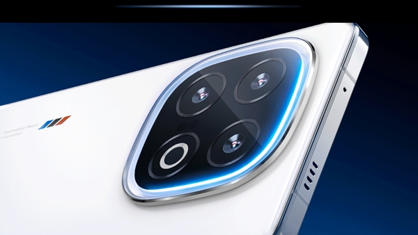 iQOO 13 Smartphone iQOO 13 Smartphone