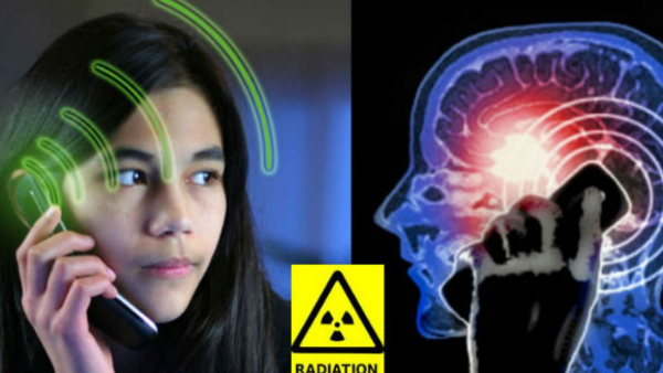 Keeping Your Phone Under Your Pillow or Beside You While Sleeping  It   s Not Cancer  But This Is Risky