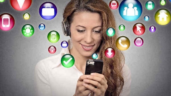 Make Your Mobile Instantly Less Addictive with Grayscale mode telugu news