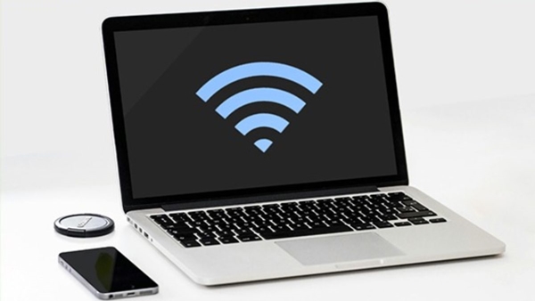 Essential 2025 Laptop Connectivity