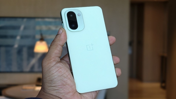 Oneplus 15R Smartphone launched in india