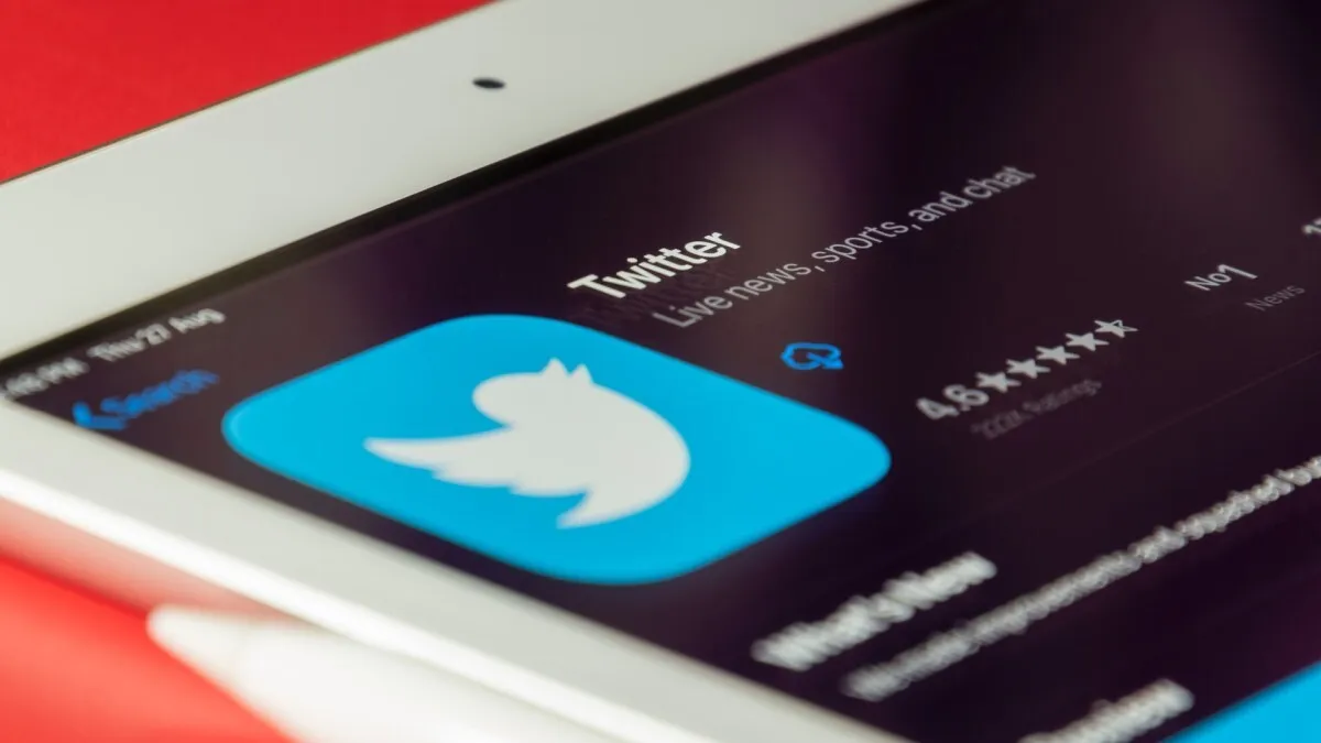 Twitter Getting Picture in Picture Mode, 15-Second Seek Buttons - Vimarsana News