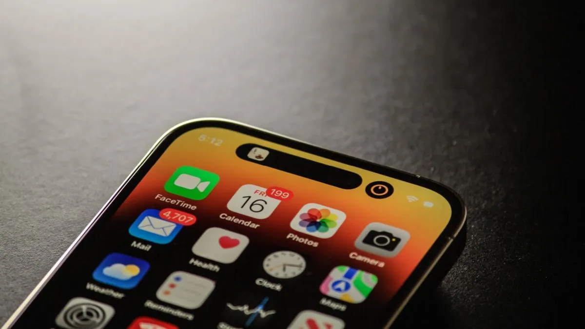 iPhone 15 Lineup to Feature Upgraded UWB Chip for Better Vision Pro Integration - Vimarsana News