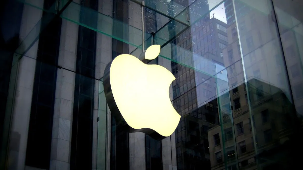 Apple Shifts Focus to Develop Personal Robots After Electric Car Project Cancellation - Vimarsana News