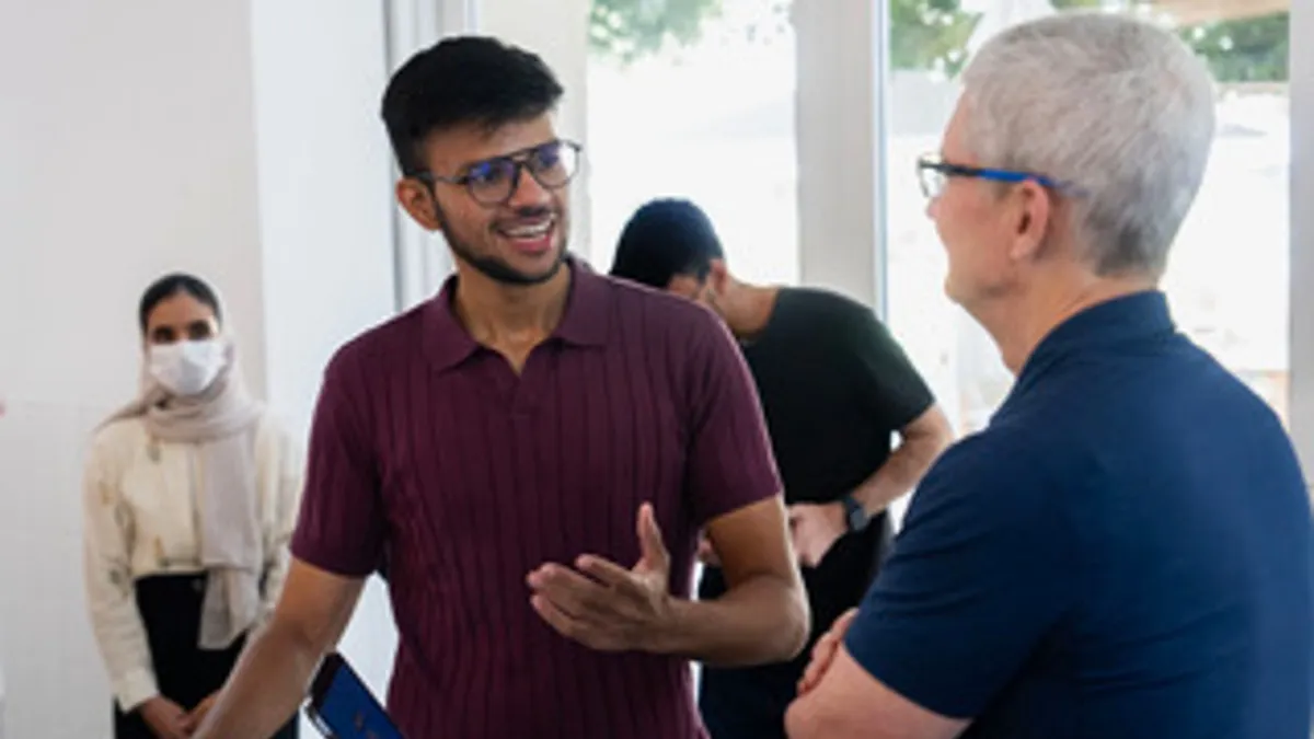 Indian Student Akshat Srivastava Meets Apple CEO Tim Cook After Winning the Swift Student Challenge - Vimarsana News